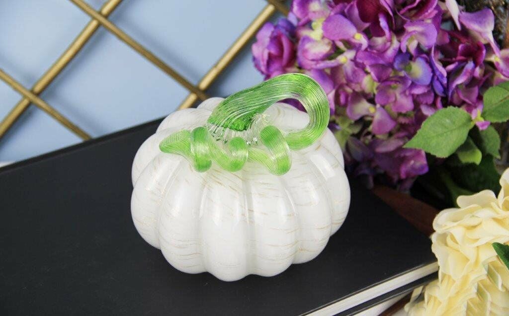 BEYAZ YEŞİL DEKORATİF BALKABAĞI 15CM