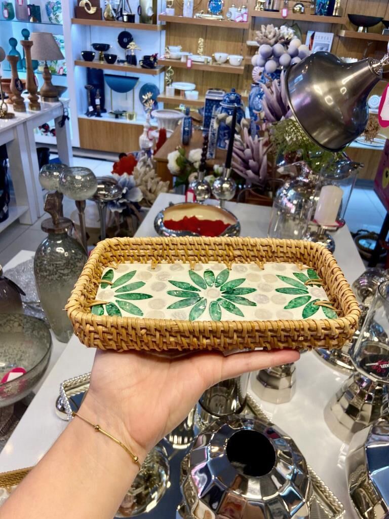 YEŞİL ÇİÇEK DESEN RATTAN TEPSİ 21X12CM