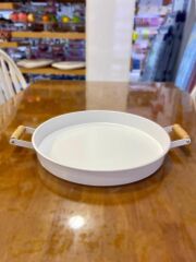 AHŞAP KULPLU BEYAZ TEPSİ 36CM