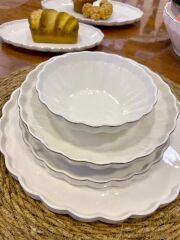 İSTİRİDYE GOLD 6 KİŞİLİK 29 PARÇA YEMEK TAKIMI