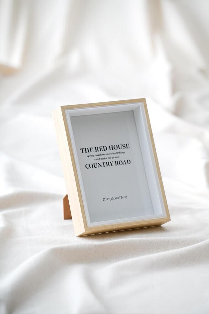 AHŞAP BEJ FOTOĞRAF ÇERÇEVESİ 13X18CM