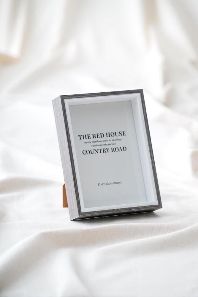 AHŞAP GRİ FOTOĞRAF ÇERÇEVESİ 13X18CM