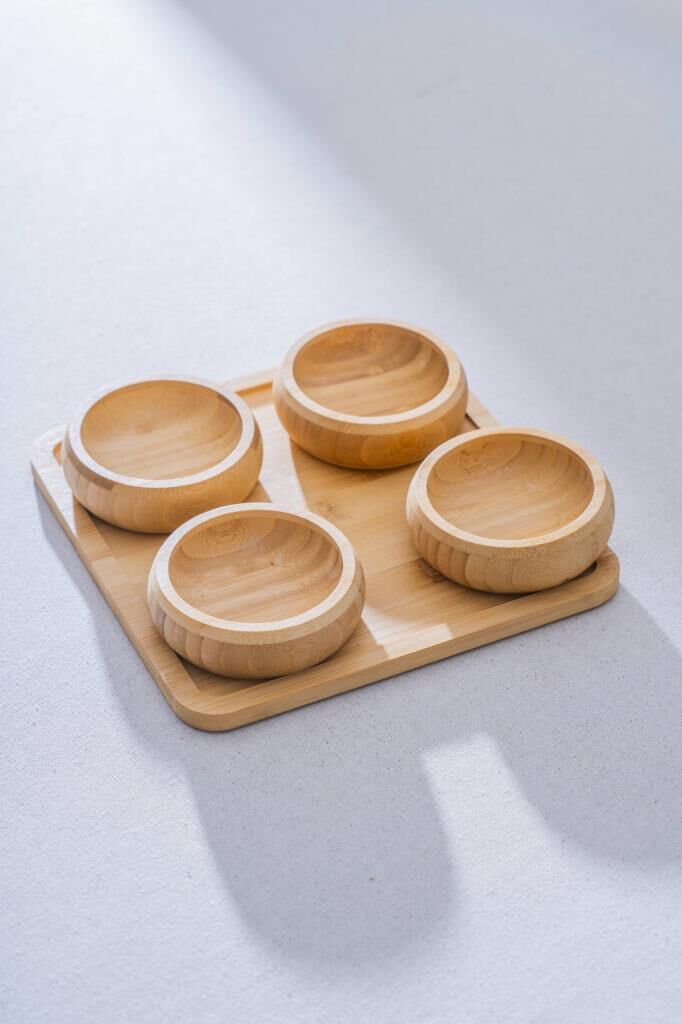 BAMBU TEPSİLİ 4'LÜ ÇEREZLİK/SUNUMLUK