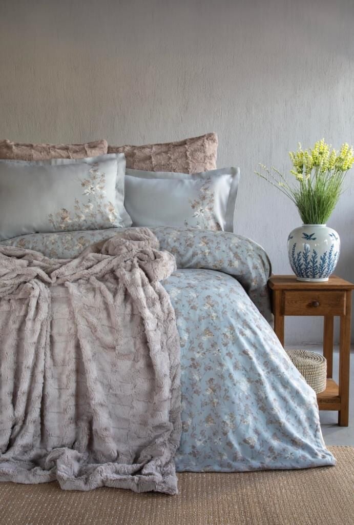 BRIELLA VİZON ÇİFT KİŞİLİK YATAK ÖRTÜLÜ SET