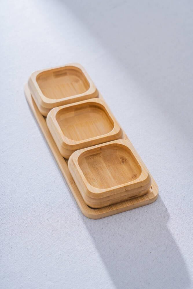 BAMBU TEPSİLİ KARE 3'LÜ ÇEREZLİK/SUNUMLUK