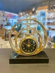 ALTIN ESKİRME SPİRAL DESEN MASA SAATİ 18X20CM
