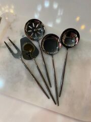 ALMERİA BLACK 5 PARÇA SOS SERVİS SETİ