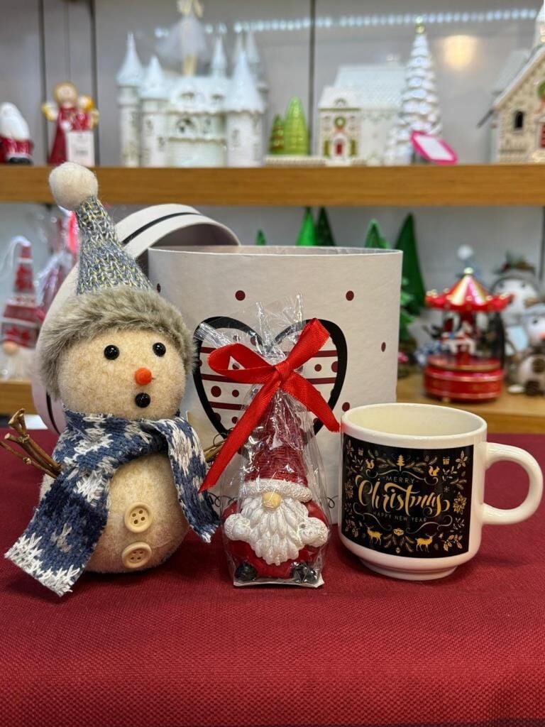 YILBAŞI HEDİYE PAKETİ KUTULU 4 PARÇA