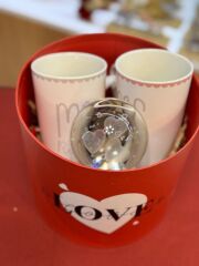 SEVGİLİLER GÜNÜ HEDİYE KUTUSU 3 PARÇA