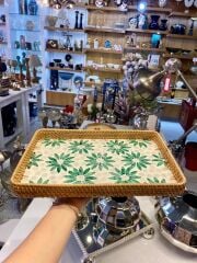 YEŞİL ÇİÇEK DESEN SEDEFLİ RATTAN TEPSİ 38X24CM