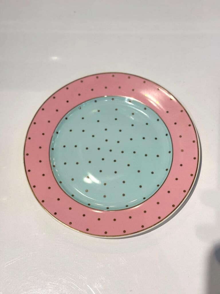 PEMBE PUANTİYELİ TEKLİ PASTA TABAK 20CM