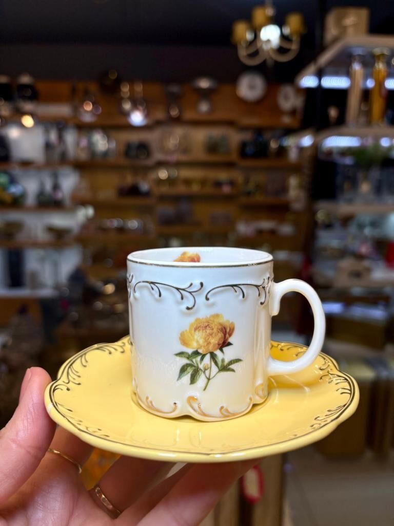 VIVIENNE SARI TEK KİŞİLİK TÜRK KAHVESİ FİNCANI