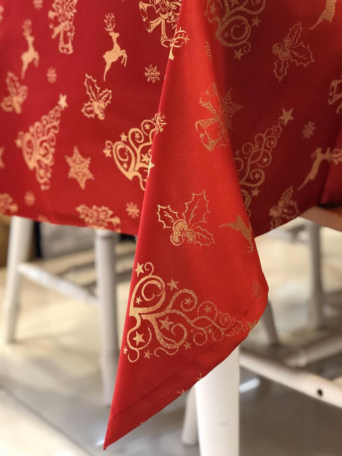 KIRMIZI ALTIN KARTANESİ DESEN MASA ÖRTÜSÜ 225X150C