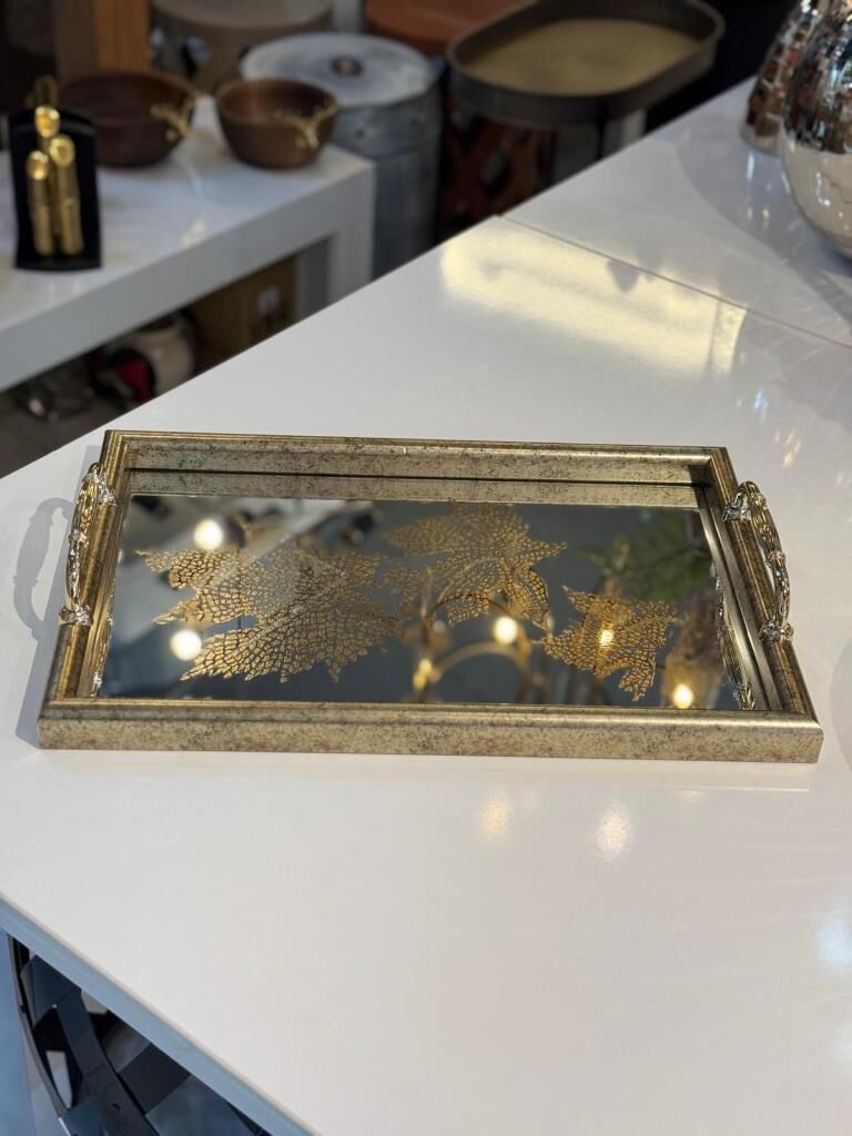 ALTIN ESKİTME YAPRAK DESEN DİKDÖRTGEN TEPSİ 45X30CM