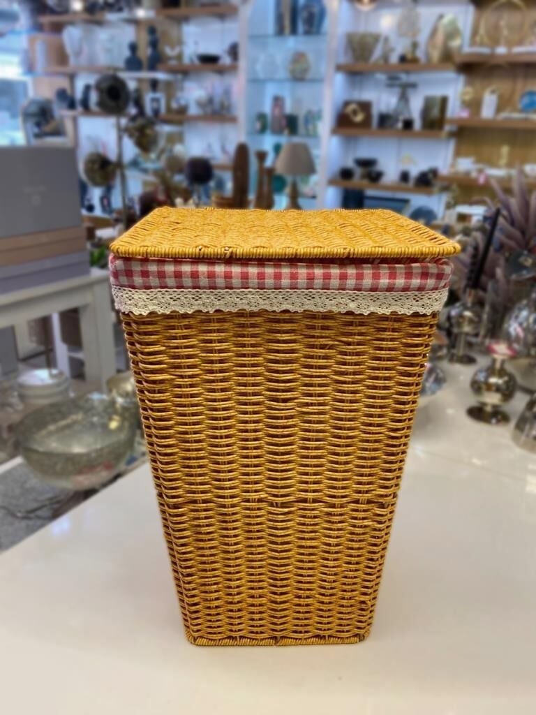 BEJ SENTETİK HASIR KARE ÇAMAŞIR SEPETİ 33X33X52CM