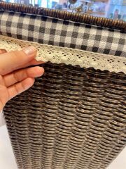 KAHVERENGİ SENTETİK HASIR KARE ÇAMAŞIR SEPETİ 25X33X52CM