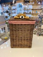 KAHVERENGİ PELUŞ DETAY HASIR ÇAMAŞIR/OYUNCAK SEPETİ 44X34X54CM