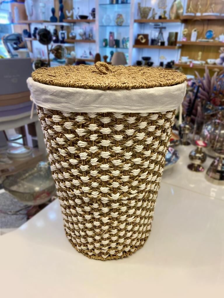 BEYAZ BEJ ÖRME HASIR YUVARLAK ÇAMAŞIR SEPETİ 46X46X61CM