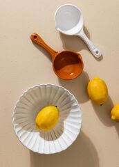 BEYAZ ESKİTME SALATA KASESİ 21CM