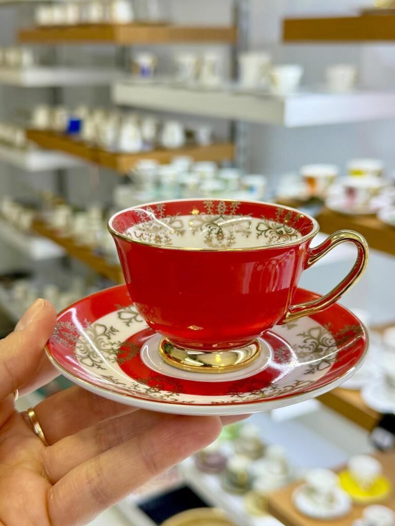 KIRMIZI ÇİÇEKLİ TEK KİŞİLİK TÜRK KAHVESİ FİNCANI