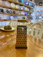 AHŞAP KULPLU PASLANMAZ ÇELİK RENDE