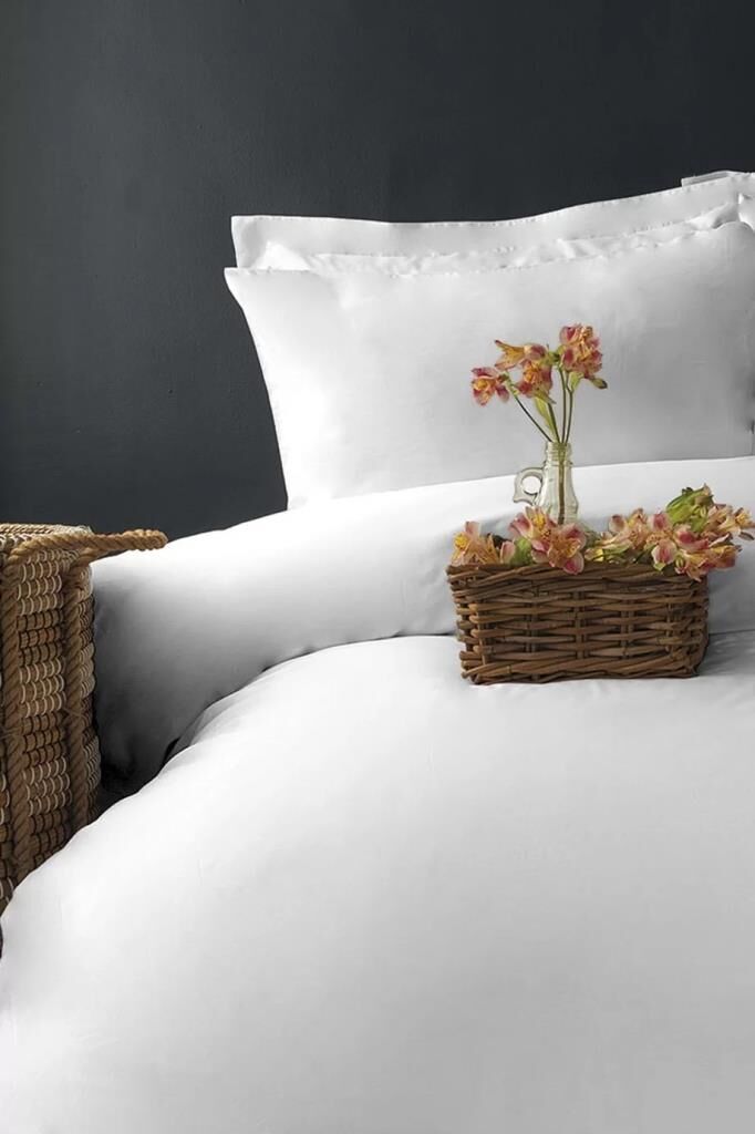 PURE WHİTE 300TC SATEN ÇİFT KİŞİLİK NEVRESİM TAKIMI