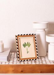 STRIPED FOTOĞRAF ÇERÇEVESİ 18X23CM