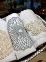 GRİ SEPETLİ 3'LÜ HAVLU SETİ 30X50CM