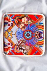 WHISPER KARE SUNUM TABAK DESEN1 27X27X2CM