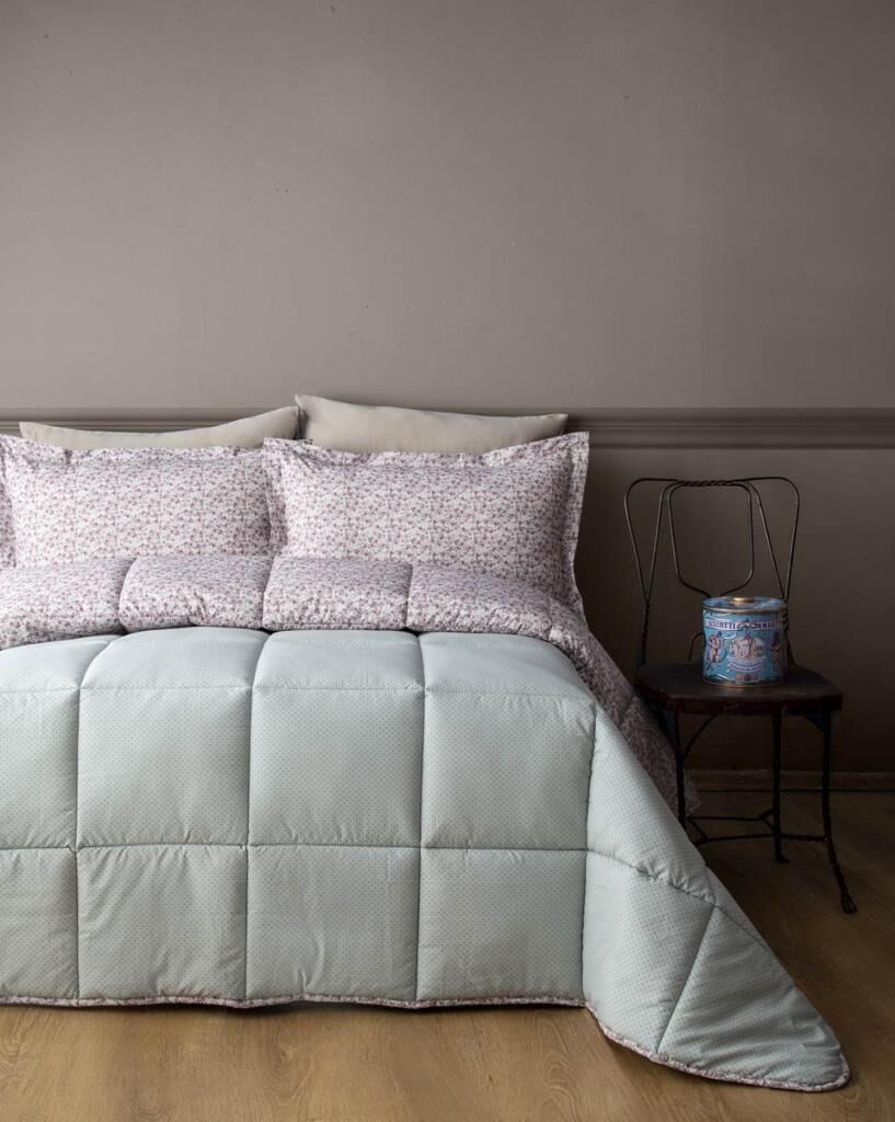 KARMINA PEMBE ÇİFT KİŞİLİK MİKRO YATAK ÖRTÜSÜ