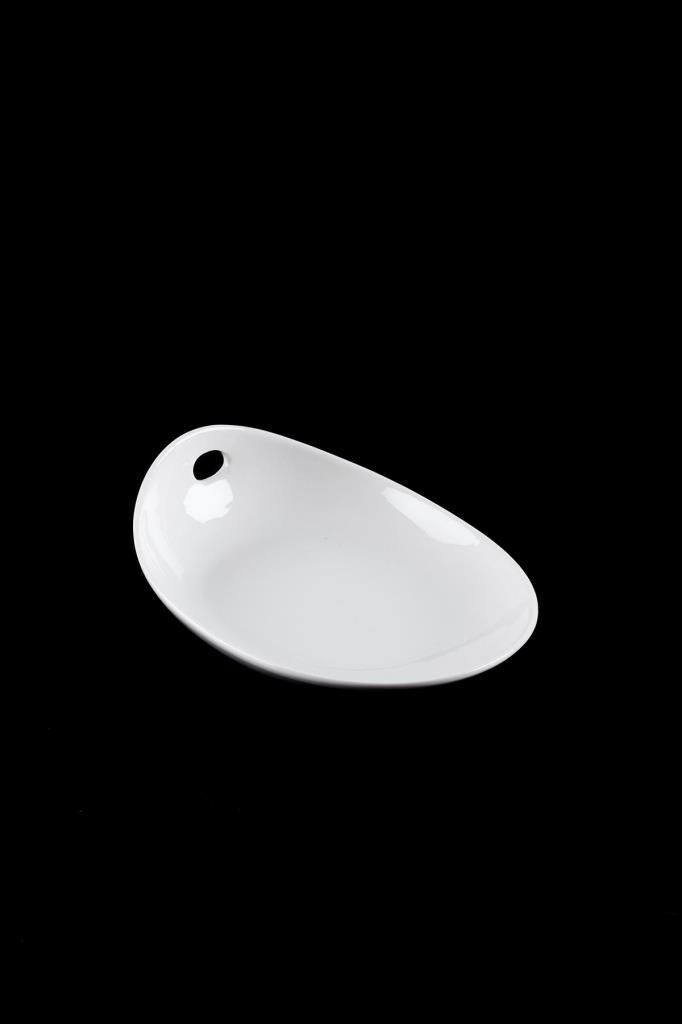 BEYAZ PORSELEN OVAL KAYIK TABAK 19 CM