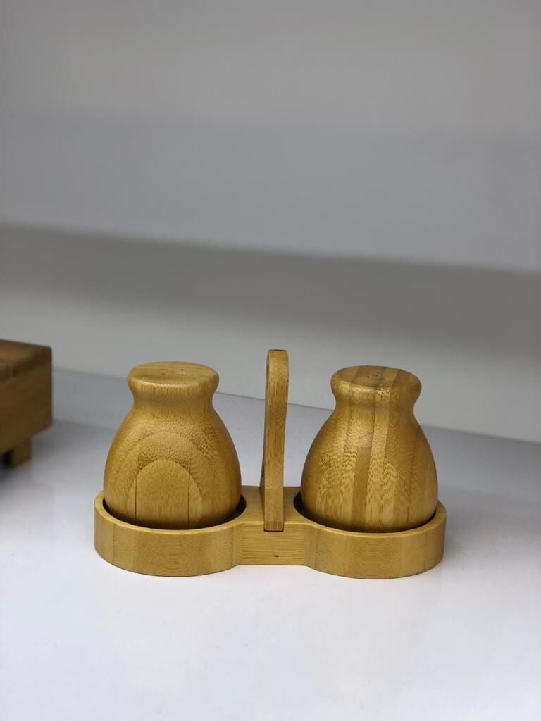 BAMBU STANDLI TUZLUK BİBERLİK SETİ