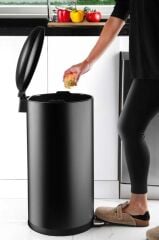 BOMBE KAPAKLI ÇÖP KOVASI 40LT MAT SİYAH