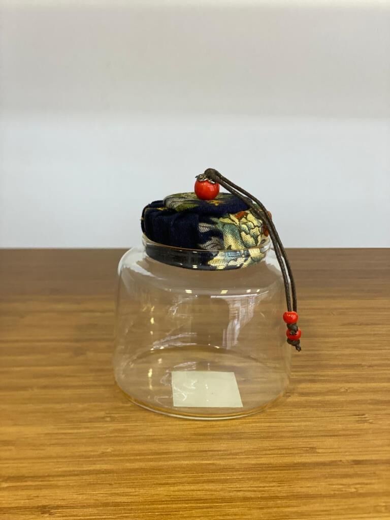 LACİVERT KAPAKLI CAM KAVANOZ 300ML