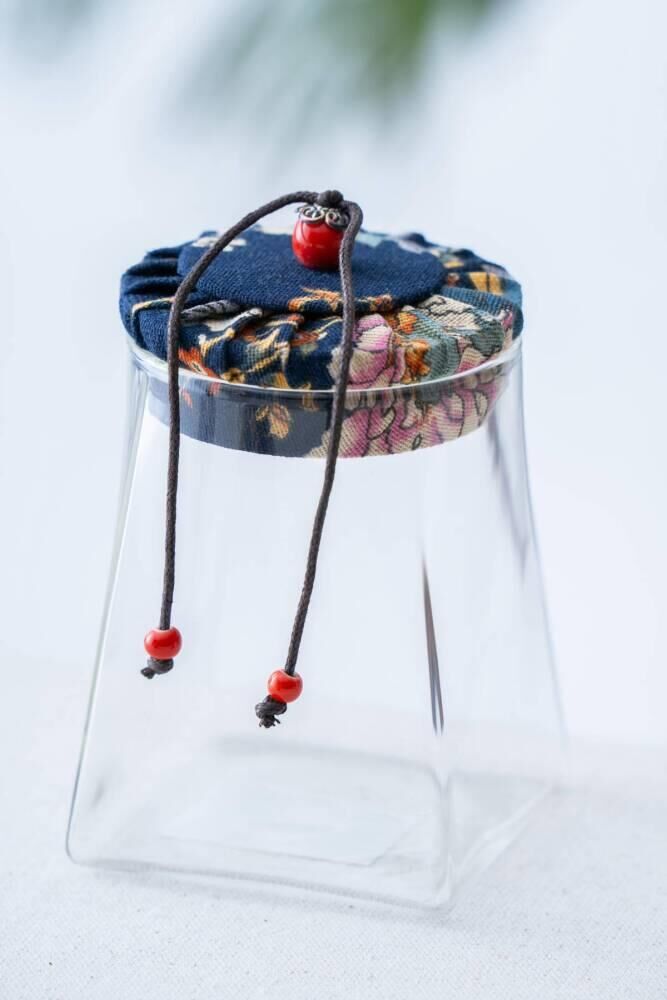 LACİVERT KAPAKLI CAM KAVANOZ 350ML