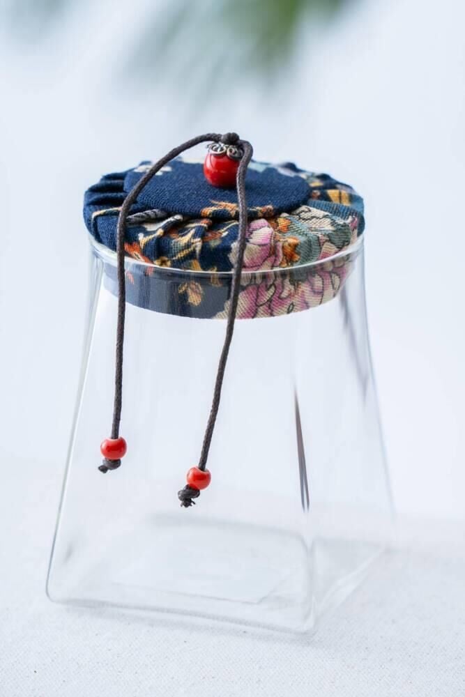 LACİVERT KAPAKLI CAM KAVANOZ 350ML