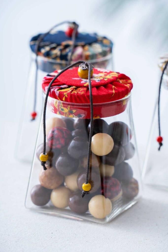 KIRMIZI KAPAKLI CAM KAVANOZ 350ML