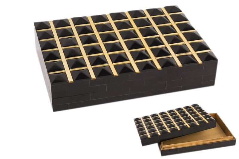 SİYAH ALTIN KARE DİLİMLİ DİK KUTU
