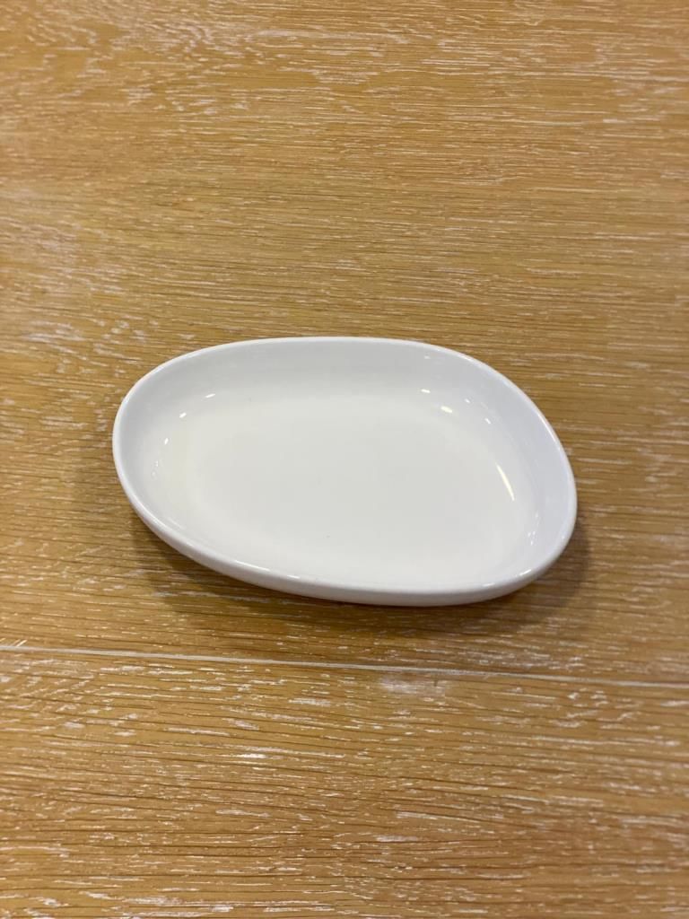 ACAR PORSELEN ASİMETRİK ÇUKUR TABAK 15X10,5CM