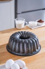 LINE DİLİMLİ KEK KALIBI SİYAH 26CM