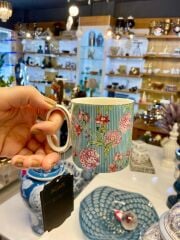 JUNGLE AÇIK MAVİ ÇİÇEKLİ KUPA