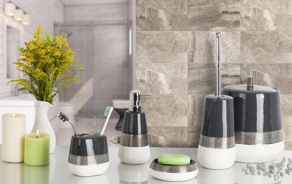 LUCAS GÜMÜŞ BANYO SETİ