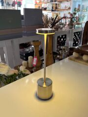 GÜMÜŞ ÇUBUK MODEL LEDLİ MASA LAMBASI 33CM