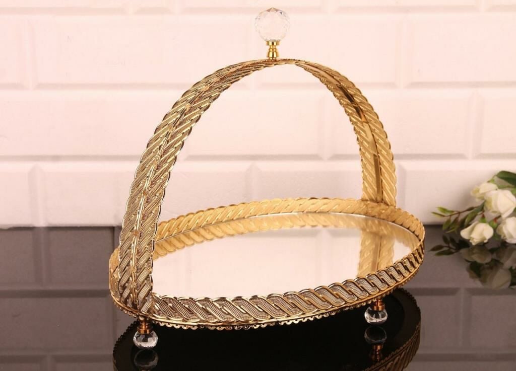 OVAL ÜSTTEN KULPLU ALTIN TEPSİ