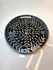 SİYAH SEDEFLİ YUVARLAK TEPSİ 32CM