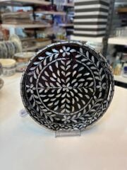 SİYAH SEDEFLİ YUVARLAK TEPSİ 32CM