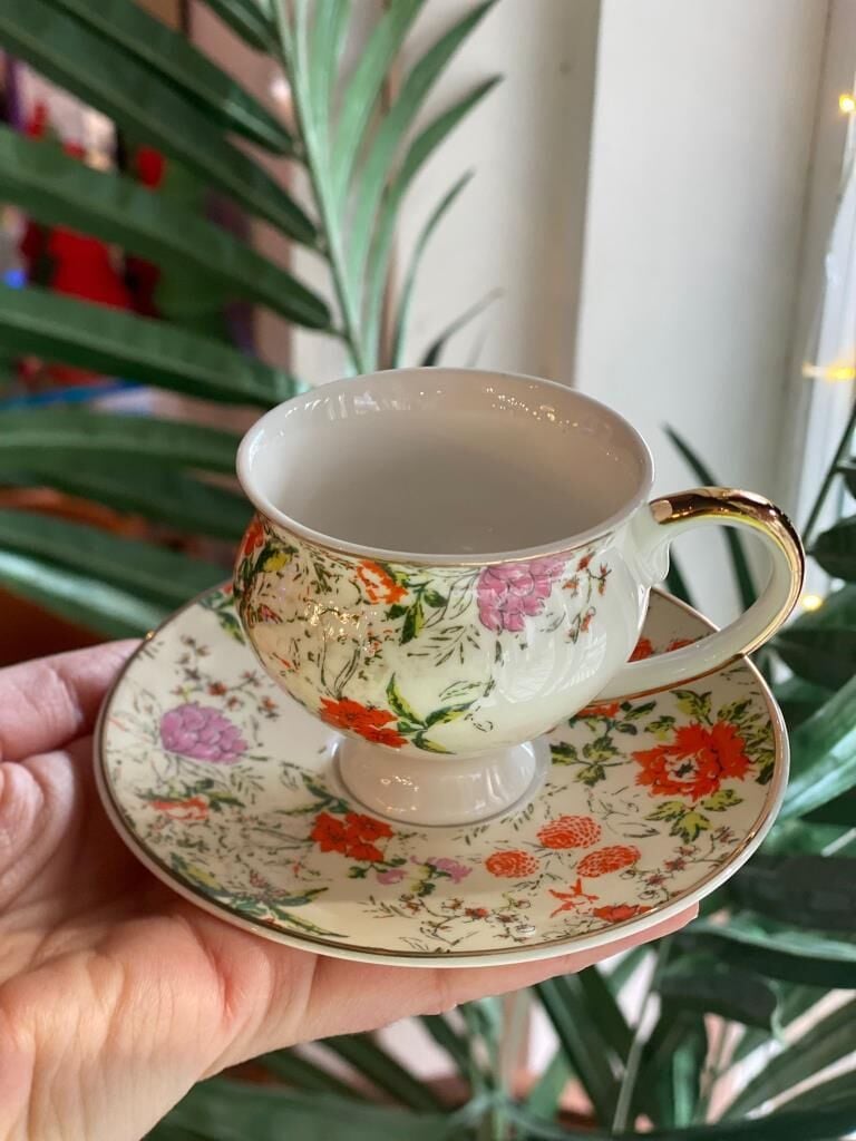 RENKLİ ÇİÇEK DESEN 6 KİŞİLİK TÜRK KAHVESİ FİNCANI