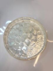 KREM SEDEFLİ YUVARLAK TEPSİ 35CM