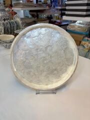 KREM SEDEFLİ YUVARLAK TEPSİ 30CM