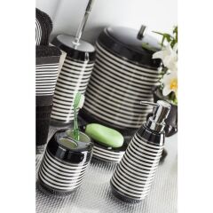 PENA SİYAH-BEYAZ DİŞ FIRÇALIK